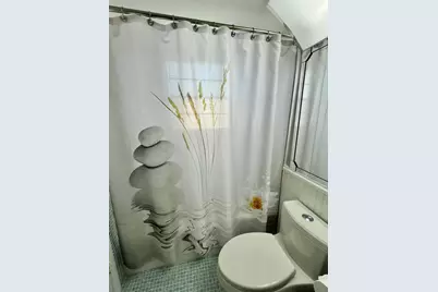 100 Markham E, Deerfield Beach, FL 33442 - Photo 7