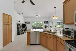 1935 Primrose Ln, Wellington, FL 33414 - Photo 7