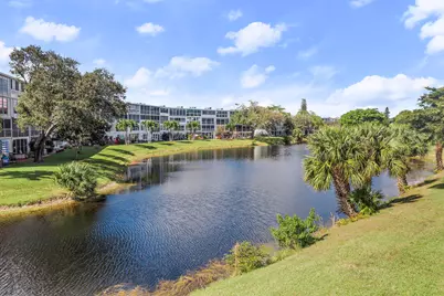 97 Oakridge H #97, Deerfield Beach, FL 33442 - Photo 3
