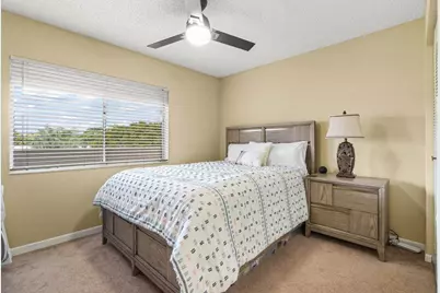 3178 Via Poinciana, Unit #315, Lake Worth, FL 33467 - Photo 25