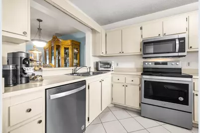 3178 Via Poinciana, Unit #315, Lake Worth, FL 33467 - Photo 5