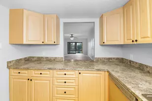 31 SW South River Dr Dr Unit, Stuart, FL 34997 - Photo 13