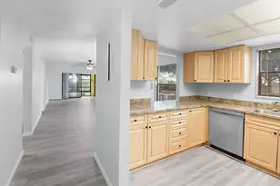 31 SW South River Dr Dr Unit, Stuart, FL 34997 - Photo 11