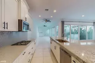 2098 Dickens Terrace, Palm Beach Gardens, FL 33418 - Photo 9