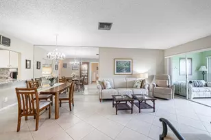 2711 SW 13th St, Delray Beach, FL 33445 - Photo 9