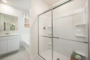 484 SE Bradshaw Circle, Port Saint Lucie, FL 34953 - Photo 15