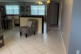 114 Flanders Unit, Delray Beach, FL 33484 - Photo 5