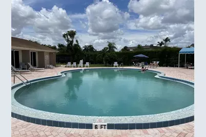 225 Bonnie Boulevard, Unit #211, Palm Springs, FL 33461 - Photo 19