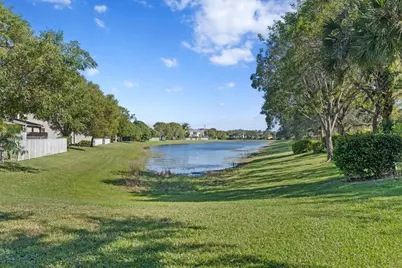 315 Berenger Walk, Royal Palm Beach, FL 33414 - Photo 27