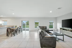 514 Raspberry Rd, Fort Pierce, FL 34981 - Photo 5