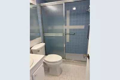 113 Berkshire E, West Palm Beach, FL 33417 - Photo 3