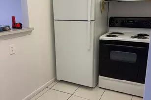 113 Berkshire E, West Palm Beach, FL 33417 - Photo 11