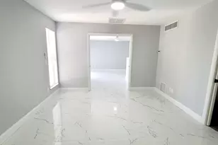 631 Executive Center Dr, West Palm Beach, FL 33401 - Photo 13