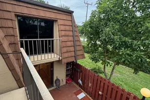 1458 N Lawnwood Cir, Fort Pierce, FL 34950 - Photo 25