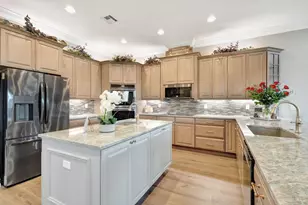 7715 Maywood Crest Dr, Palm Beach Gardens, FL 33412 - Photo 3