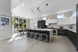 2627 NE 14th St, Fort Lauderdale, FL 33304 - Photo 13