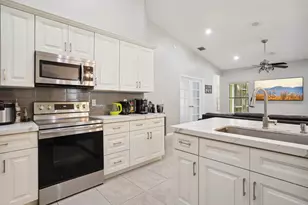 13823 Callington Dr, Wellington, FL 33414 - Photo 9
