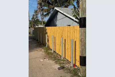517 S F Street, Lake Worth Beach, FL 33460 - Photo 11