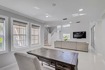 17 Selby Lane, Palm Beach Gardens, FL 33418 - Photo 9