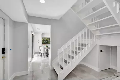 355 Prestwick Circle, Unit #4, Palm Beach Gardens, FL 33418 - Photo 23