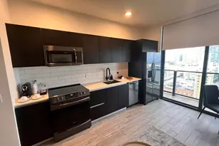 398 NE 5th St, Miami, FL 33132 - Photo 23
