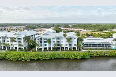 875 NW Flagler Avenue, Unit #404, Stuart, FL 34994 - Photo 31