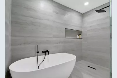 1640 Presidential Way, Unit #105, West Palm Beach, FL 33401 - Photo 15