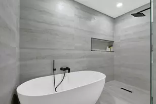 1640 Presidential Way, West Palm Beach, FL 33401 - Photo 15