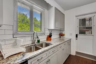 513 45th St, West Palm Beach, FL 33407 - Photo 13