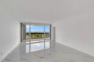 2400 Presidential Way, West Palm Beach, FL 33401 - Photo 17