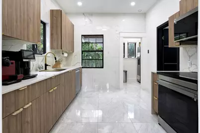 1629 S Lakeside Drive, Lake Worth, FL 33460 - Photo 5