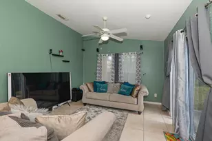 557 SW Baoy Ave, Port Saint Lucie, FL 34953 - Photo 15