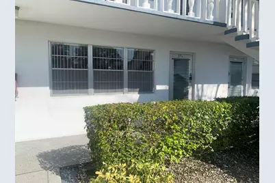 376 Windsor Q, West Palm Beach, FL 33417 - Photo 1