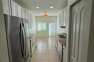 2136 SE Eatonville Dr, Port Saint Lucie, FL 34952 - Photo 9