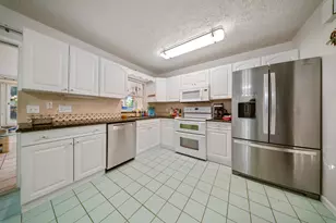 311 Granada St, Fort Pierce, FL 34949 - Photo 13