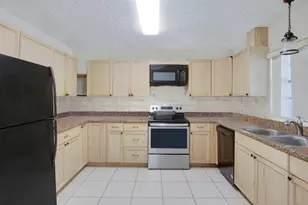 11099 Ridge Ave, Fort Pierce, FL 34982 - Photo 5
