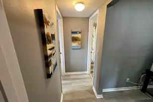 408 Pine Glen Ln, Greenacres, FL 33463 - Photo 9