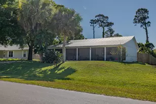 1415 16th Ct SW, Vero Beach, FL 32962 - Photo 5
