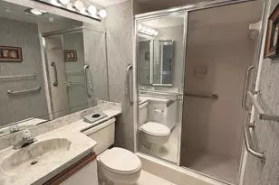 5750 Fairway Park Ct, Boynton Beach, FL 33437 - Photo 13