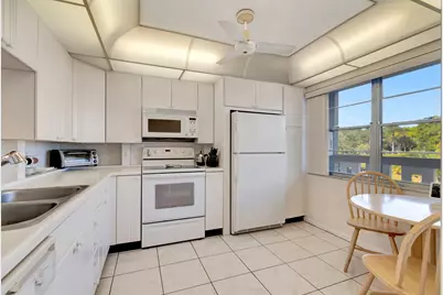 2901 Victoria Circle, Unit #F2, Coconut Creek, FL 33066 - Photo 21