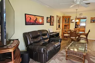 2677 Dudley Dr W, West Palm Beach, FL 33415 - Photo 13