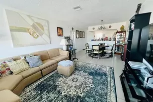 1101 Crystal Lake Dr, Deerfield Beach, FL 33064 - Photo 5