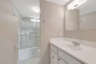 2515 NE 1st Ct 412, Boynton Beach, FL 33435 - Photo 23