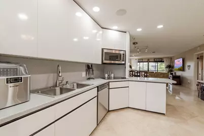 3605 S Ocean Boulevard, Unit #328, South Palm Beach, FL 33480 - Photo 11