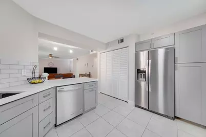 500 Scotia Drive, Unit #106, Hypoluxo, FL 33462 - Photo 9