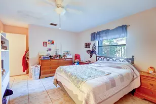 1073 Goldenrod Rd, Wellington, FL 33414 - Photo 23