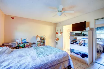 1073 Goldenrod Road, Wellington, FL 33414 - Photo 27