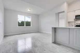 388 SW Vista Lake Dr, Port Saint Lucie, FL 34953 - Photo 11