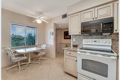 7301 Amberly Lane, Unit #407, Delray Beach, FL 33446 - Photo 11