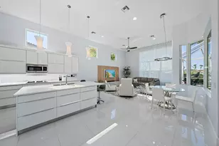 8988 Lakes Blvd, West Palm Beach, FL 33412 - Photo 17